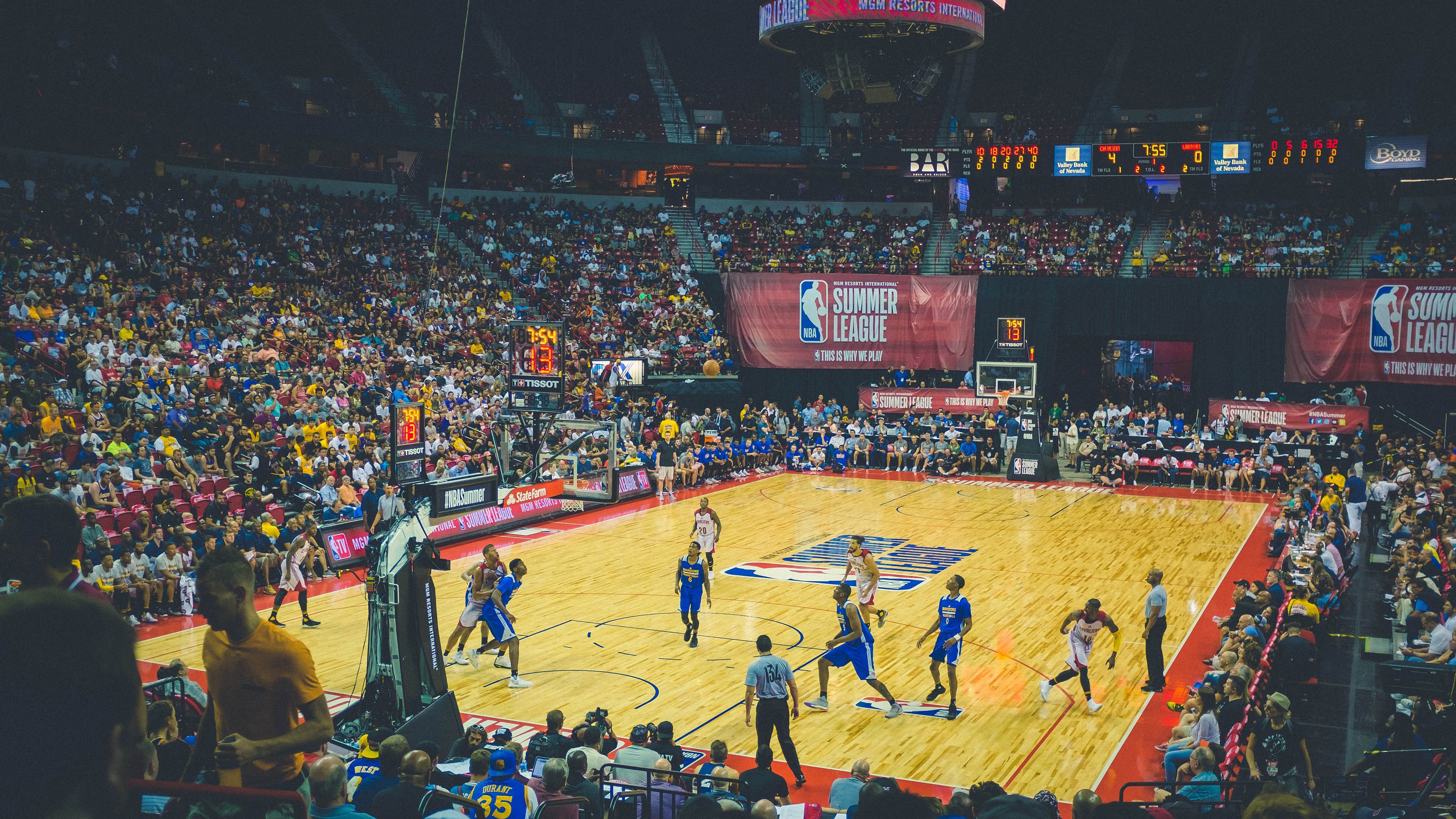 世界杯年欧冠金靴之争更激烈 多名前锋双线作战火力全开